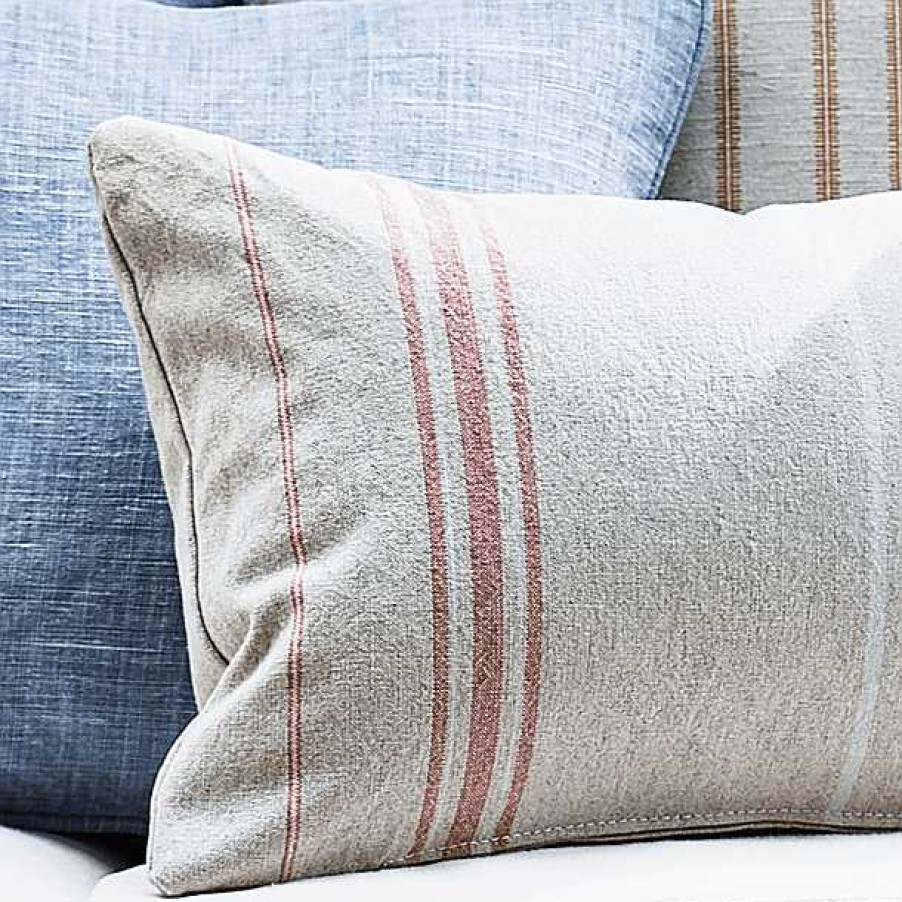 Neptune Grace Cushion, Samuel Hot