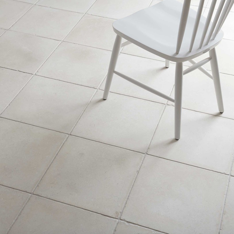 Neptune Tedbury Limestone Tiles Hot